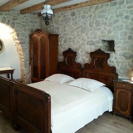 Rosa Apartman ツリクヴェニツァ エクステリア 写真